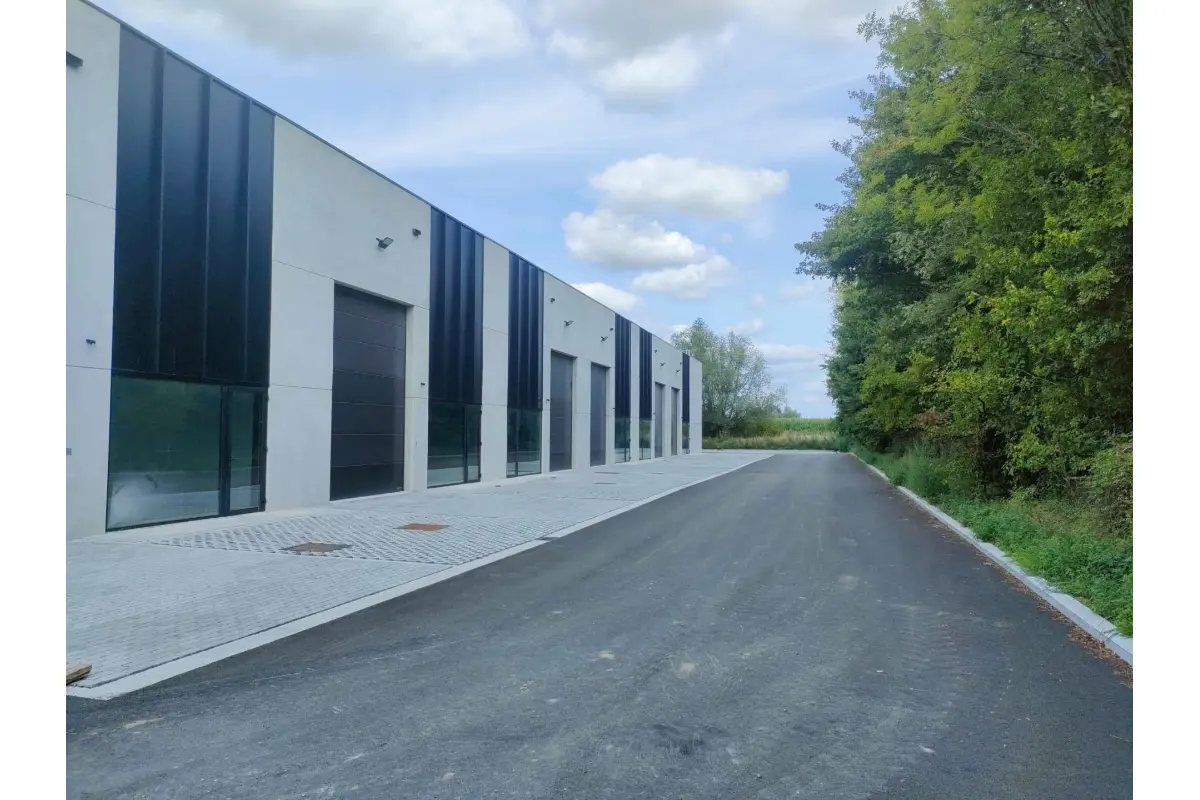 Commerce à vendre à Enghien 7850 306450.00€  chambres 227.00m² - annonce 174061