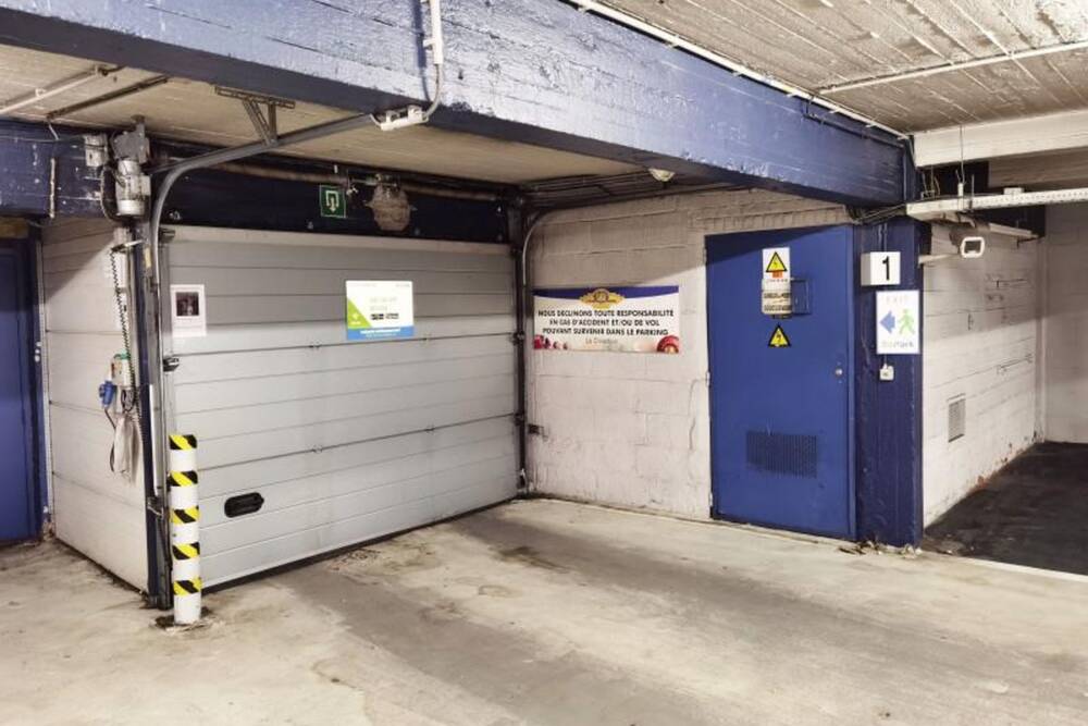 Parking / garage à louer à Charleroi 6000 40.00€  chambres m² - annonce 919497