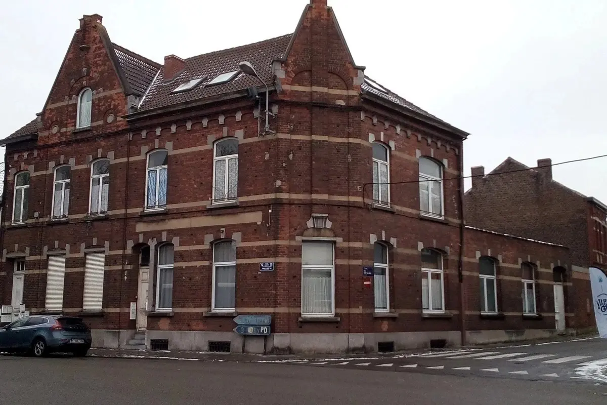 Studio à louer à Charleroi 6000 325.00€ 1 chambres 12.00m² - annonce 685617