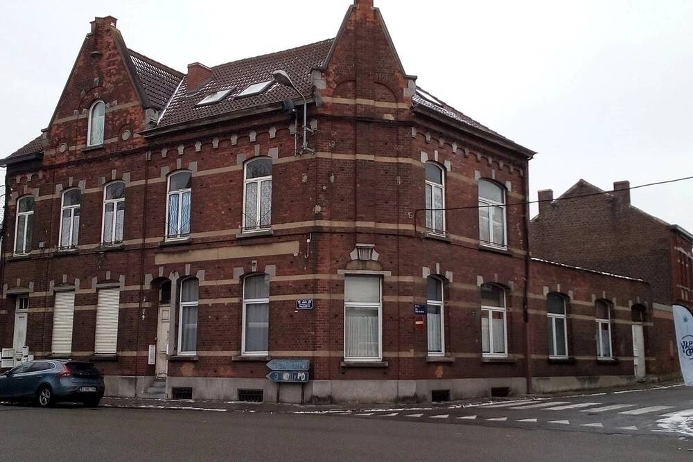 Studio à louer à Charleroi 6000 325.00€ 1 chambres 12.00m² - annonce 549353
