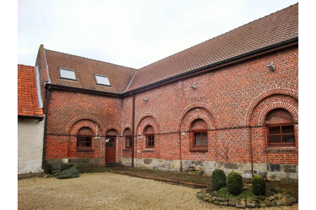 Commerce à vendre à Ramegnies-Chin 7520 800000.00€ 3 chambres 144.00m² - annonce 5223