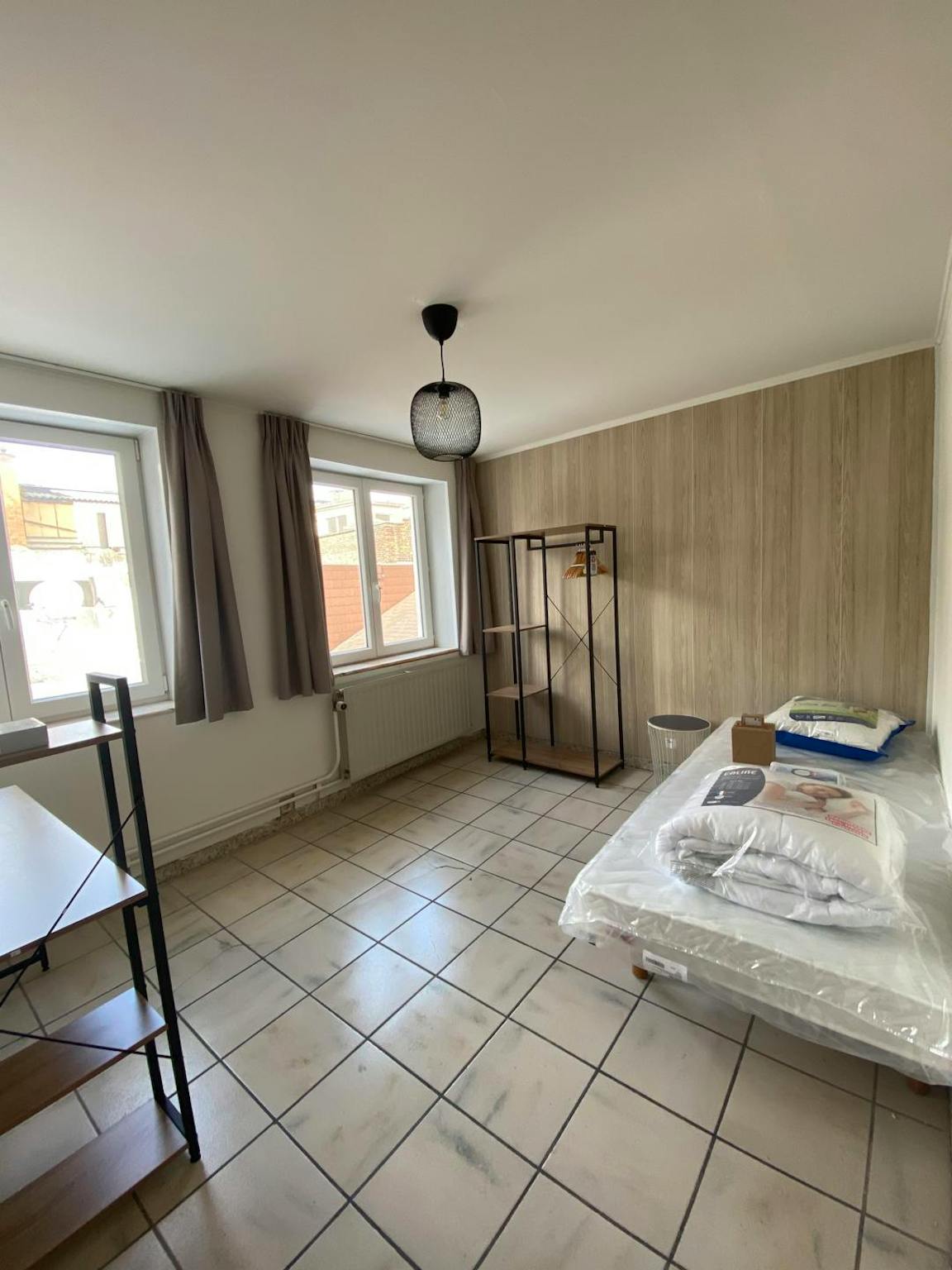 Appartement à louer à Charleroi 6000 360.00€ 1 chambres 180.00m² - annonce 342778