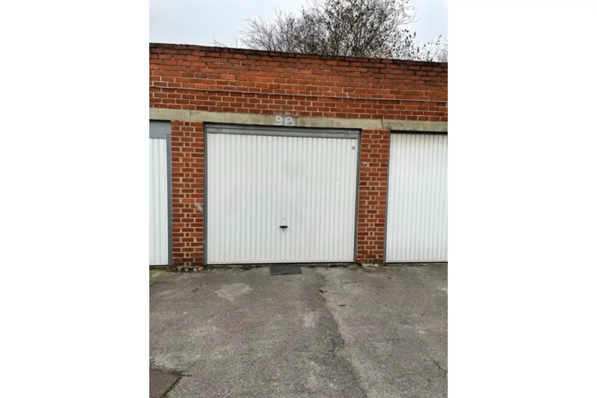 Box à vendre à Montignies-sur-Sambre 6061 13000.00€  chambres m² - annonce 8884