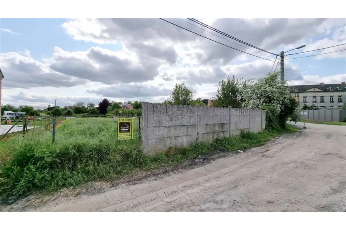 Terrain à vendre à Angre 7387 55000.00€  chambres m² - annonce 11116