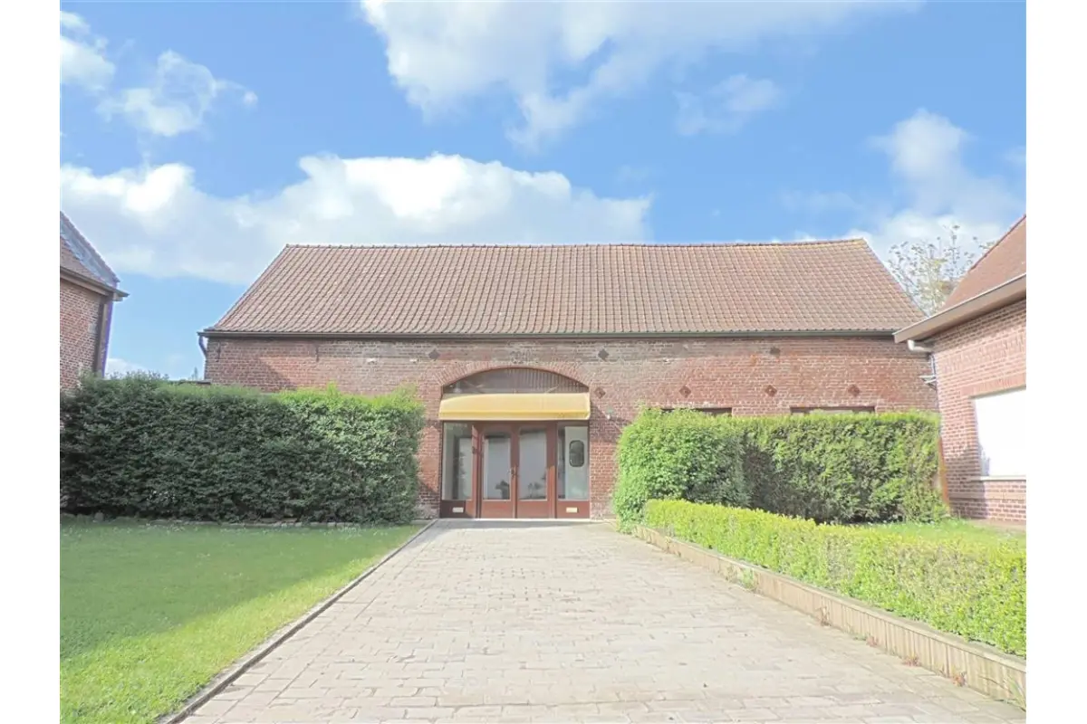 Commerce à louer à Templeuve 7520 2400.00€ 1 chambres m² - annonce 11804