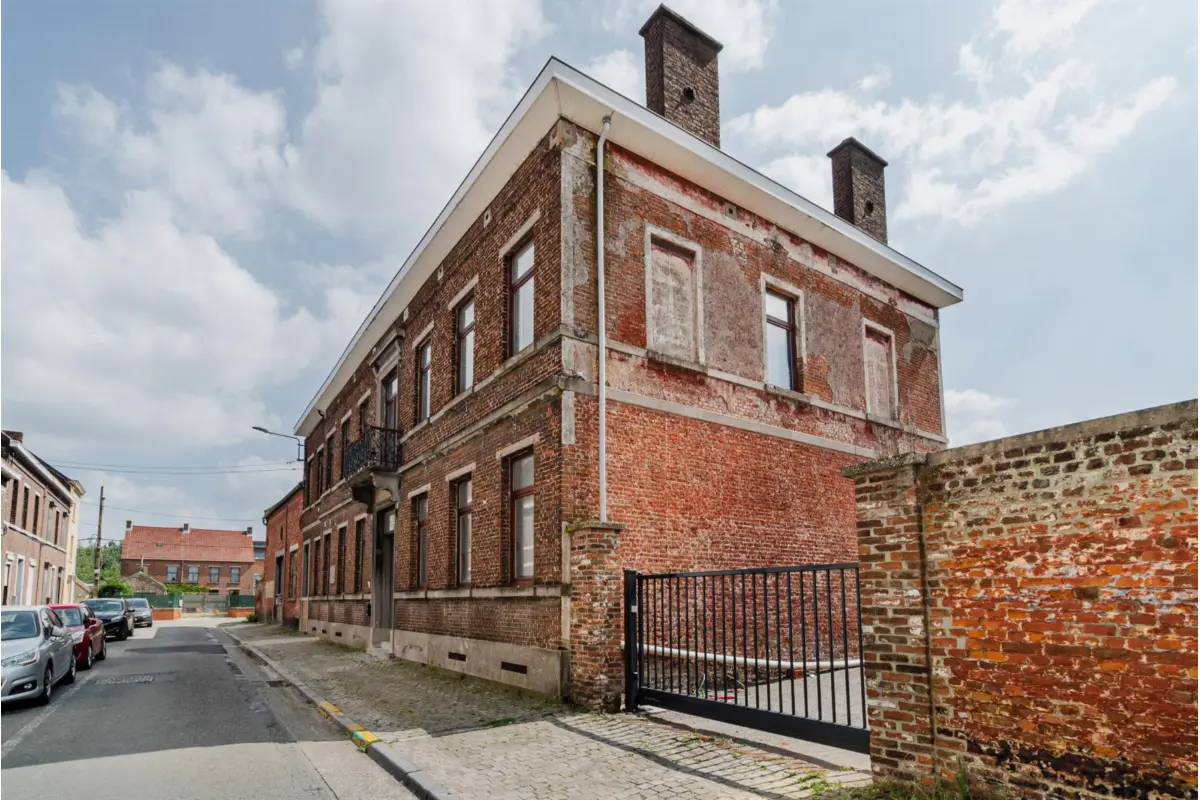 Appartement à  à Dour 7370 0.00€ 4 chambres 195.00m² - annonce 12360