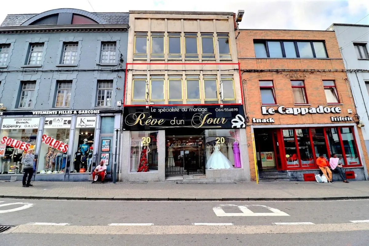 Commerce à louer à La Louvière 7100 700.00€  chambres 90.00m² - annonce 17142