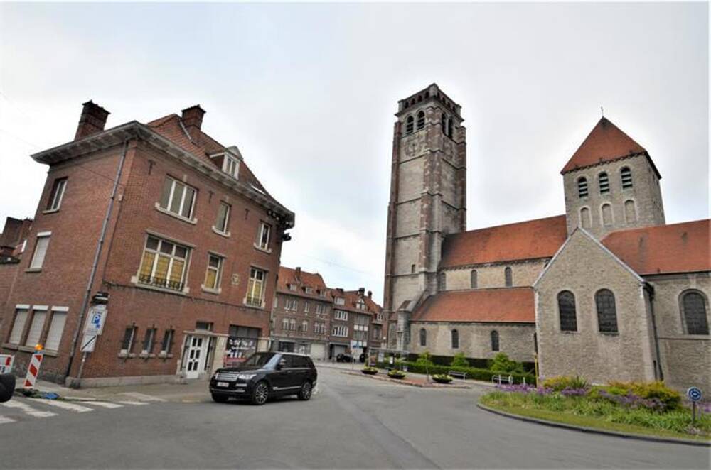 Immeuble mixte à vendre à Tournai 7500 280000.00€  chambres m² - annonce 1369457