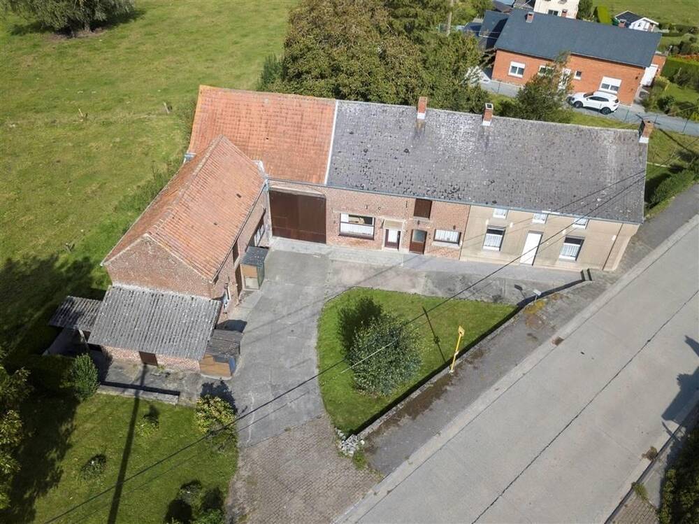 Maison à vendre à Villers-Notre-Dame 7812 240000.00€ 3 chambres 255.00m² - annonce 1369375