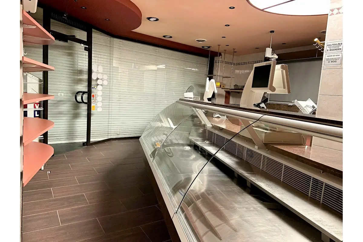 Commerce à vendre à Enghien 7850 295000.00€ 4 chambres 290.00m² - annonce 21340