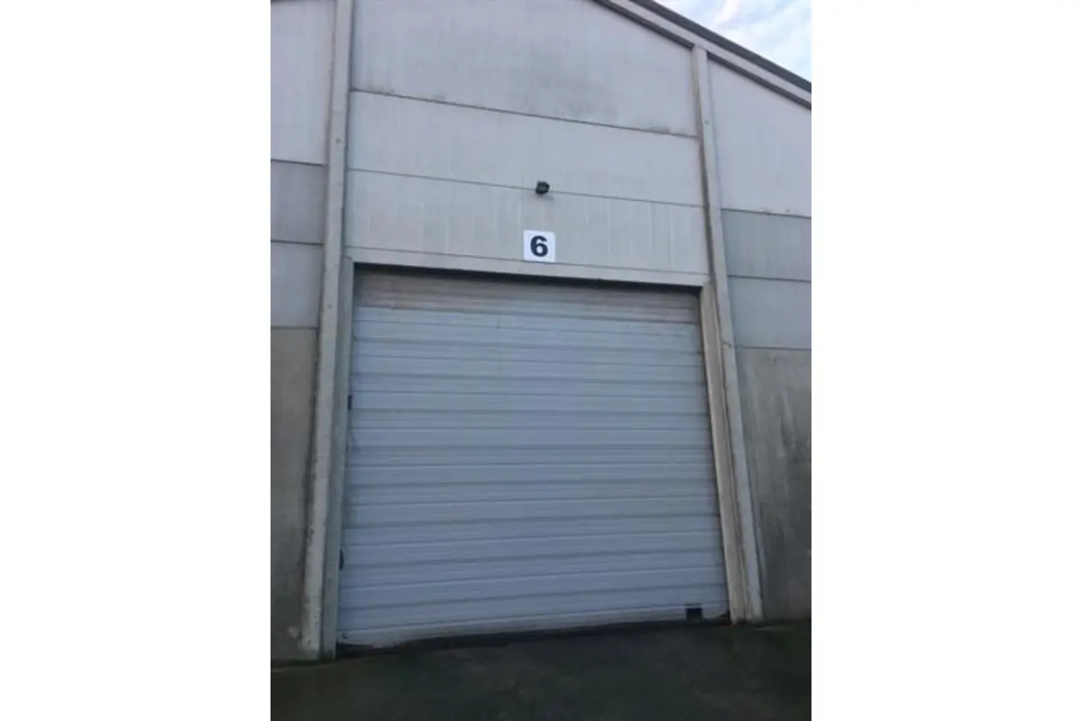 Commerce à  à Tournai 7500 2500.00€  chambres 940.00m² - annonce 22745