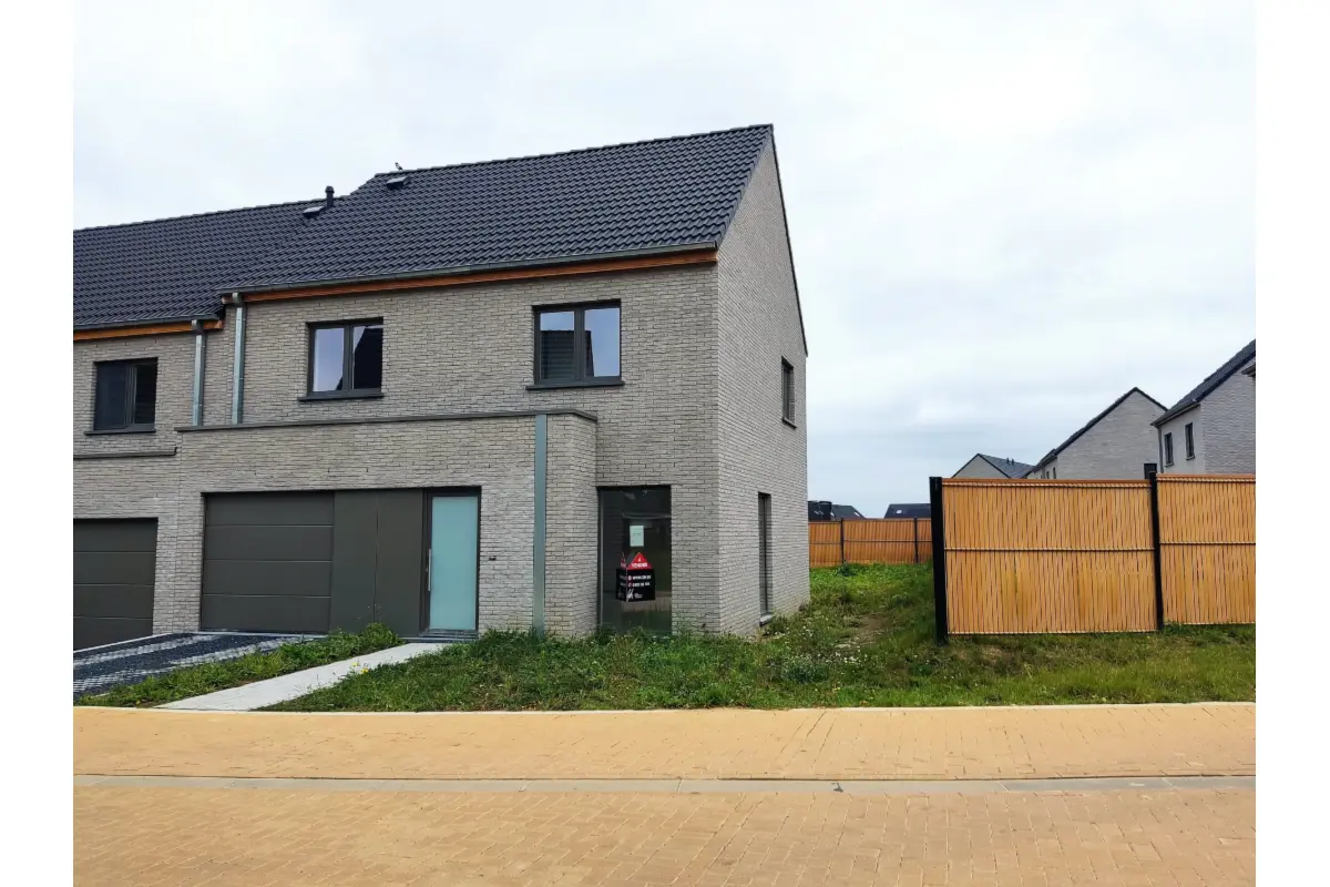 Maison à vendre à Bellecourt 7170 340907.00€ 4 chambres 198.00m² - annonce 24646