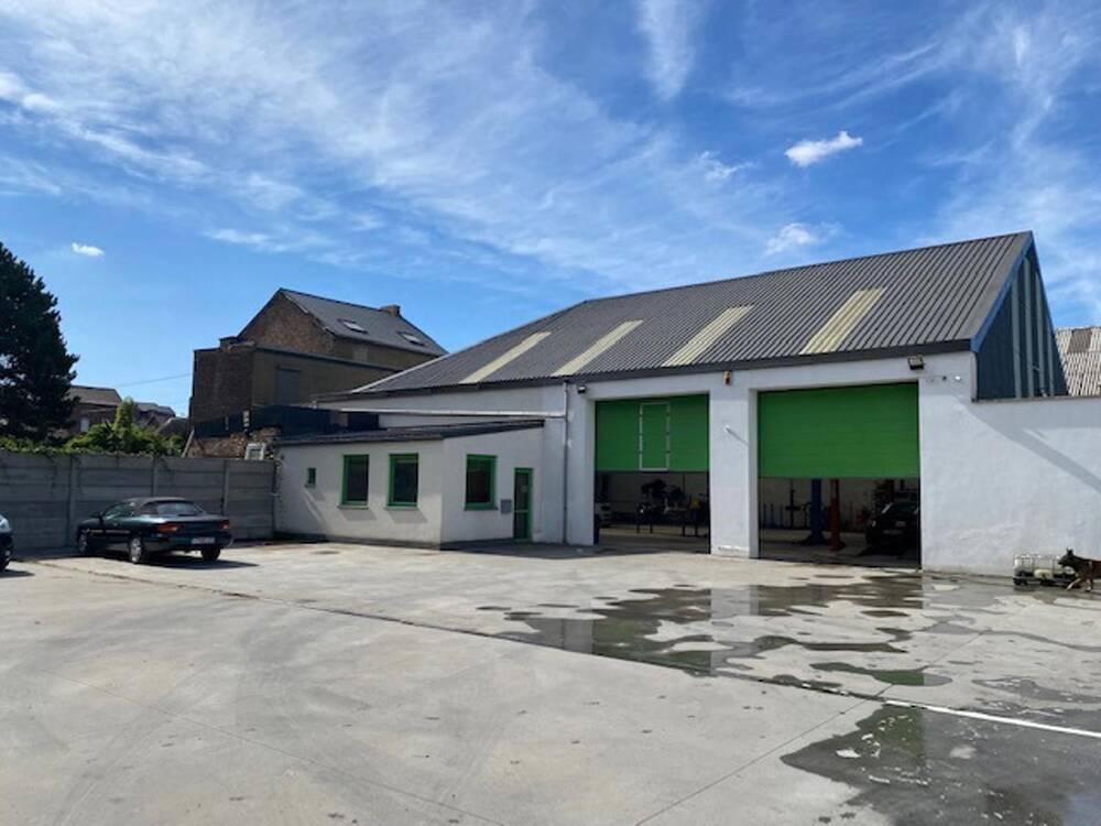 Parking / garage à vendre à Goutroux 6030 324900.00€ chambres m² - annonce 41699