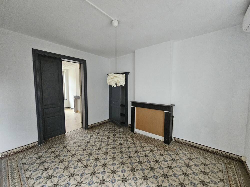 Maison à vendre à Marcinelle 6001 249000.00€ 5 chambres m² - annonce 1353600