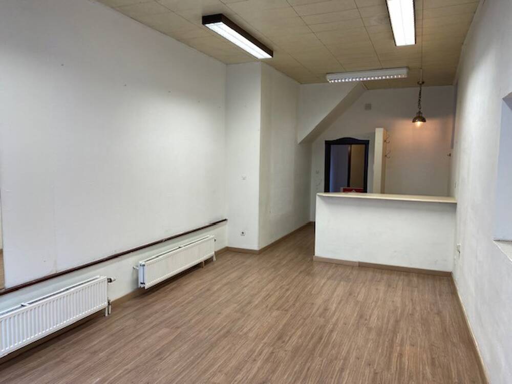Commerce à louer à Fleurus 6220 650.00€ chambres 70.00m² - annonce 50140