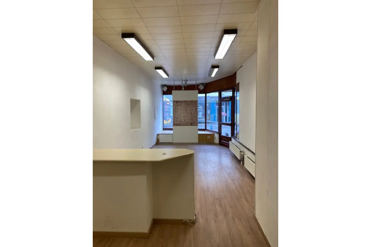 Commerce à louer à Fleurus 6220 550.00€  chambres 70.00m² - annonce 50443