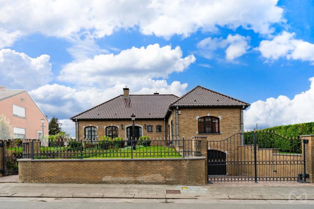 Villa à vendre à Hainin 7350 445000.00€ 5 chambres 270.00m² - annonce 1382286