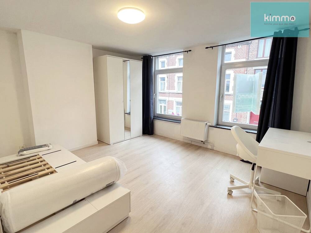Appartement à louer à Charleroi 6000 350.00€ 1 chambres 130.00m² - annonce 1382420