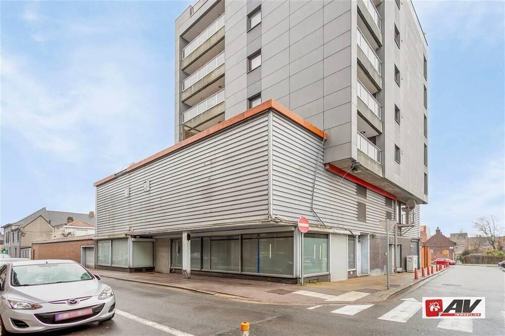 Commerce à à Mouscron 7700 1950.00€ 1 chambres m² - annonce 74290