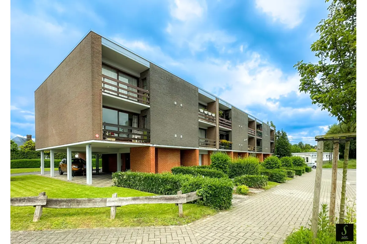 Immeuble de rapport - Immeuble à appartement à vendre à Binche 7130 0.00€ 30 chambres m² - annonce 98040