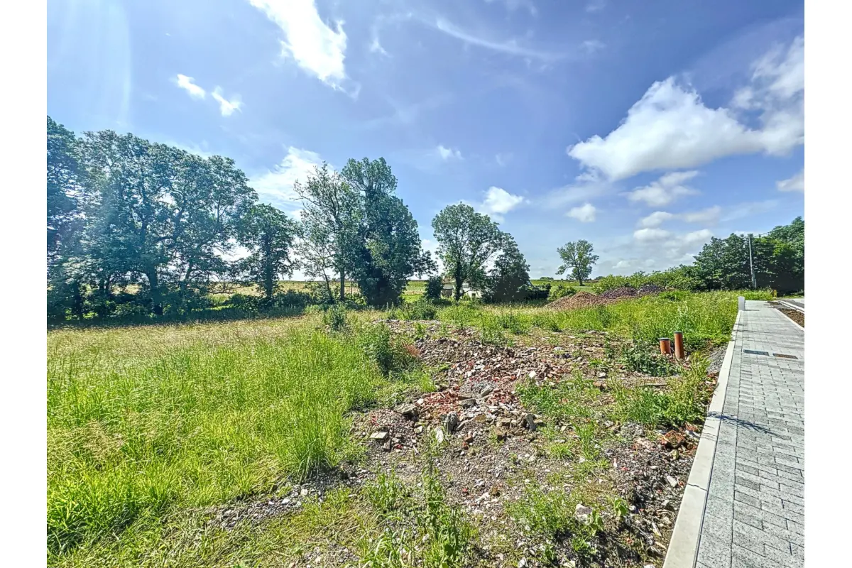 Terrain à vendre à Ostiches 7804 93260.00€  chambres m² - annonce 135647