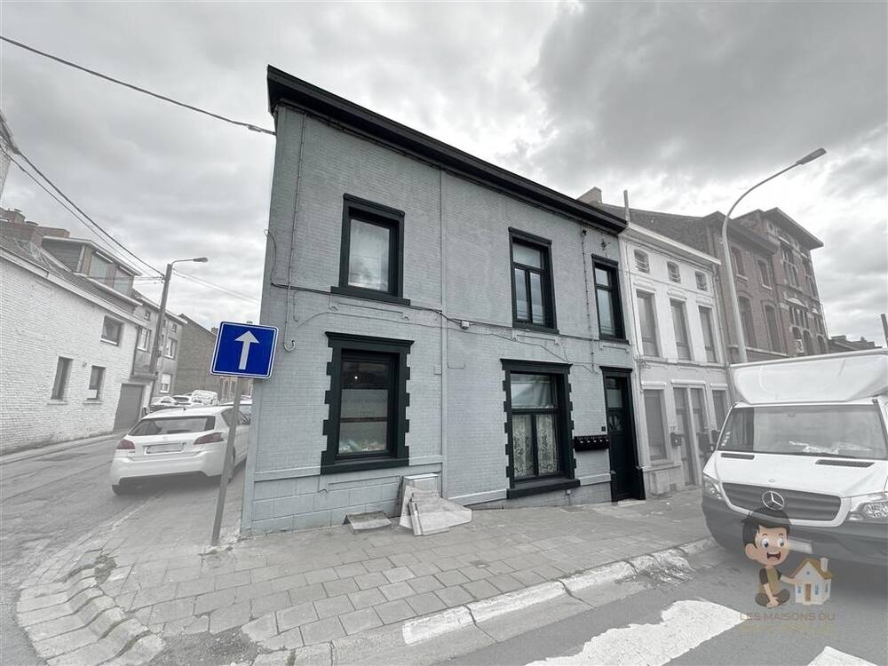 Immeuble de rapport - Immeuble à appartement à vendre à Gilly 6060 429900.00€ 6 chambres 254.00m² - annonce 141847