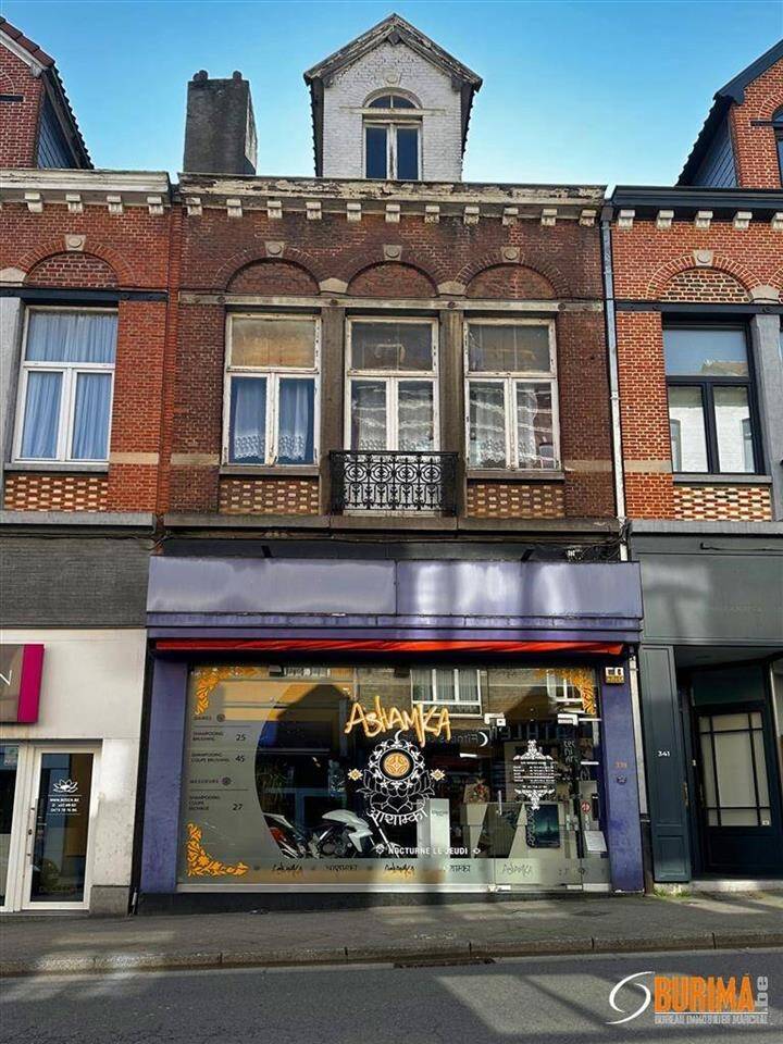 Commerce à à Woluwe-Saint-Lambert 1200 560000.00€ 3 chambres 218.00m² - annonce 149722