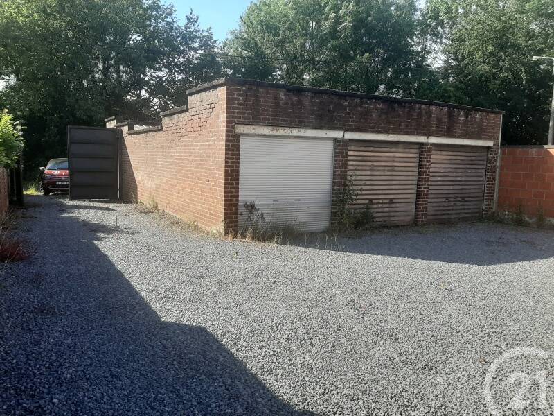 Box à vendre à Châtelet 6200 140000.00€ chambres m² - annonce 154081