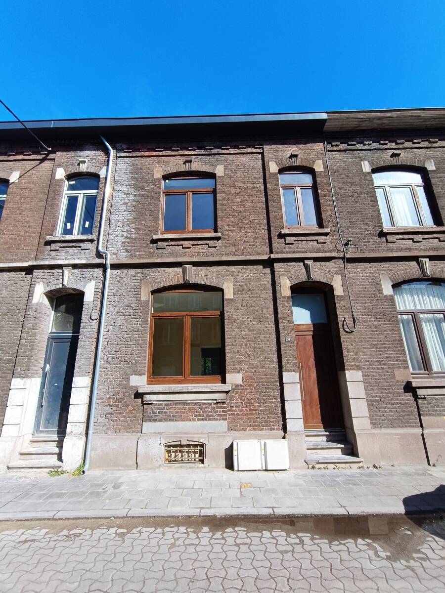 Commerce à vendre à Marchienne-au-Pont 6030 325000.00€ chambres 294.00m² - annonce 155621