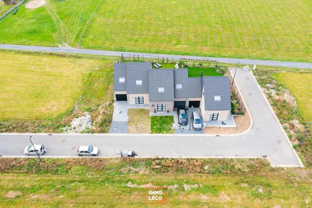 Immeuble de rapport - Immeuble à appartement à vendre à Herseaux 7712 280250.00€ 3 chambres m² - annonce 179752