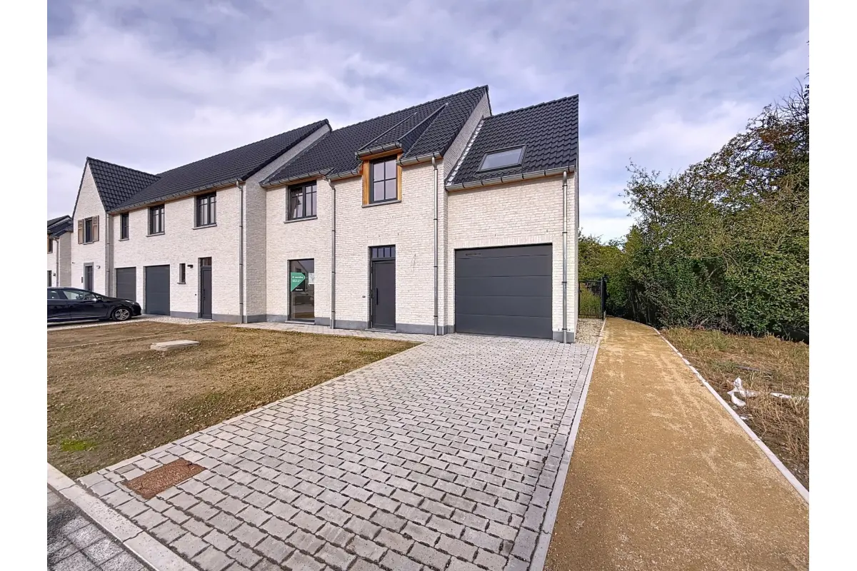 Maison à vendre à Estaimbourg 7730 0.00€ 4 chambres 186.00m² - annonce 191884