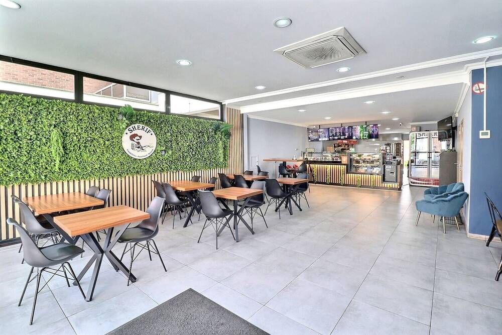 Commerce à vendre à Gilly 6060 145000.00€ chambres 200.00m² - annonce 223109