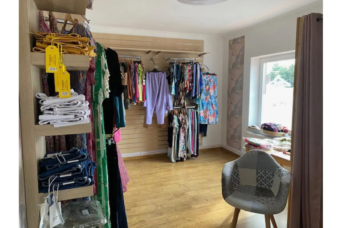 Commerce à louer à Châtelet 6200 780.00€  chambres 50.00m² - annonce 224710