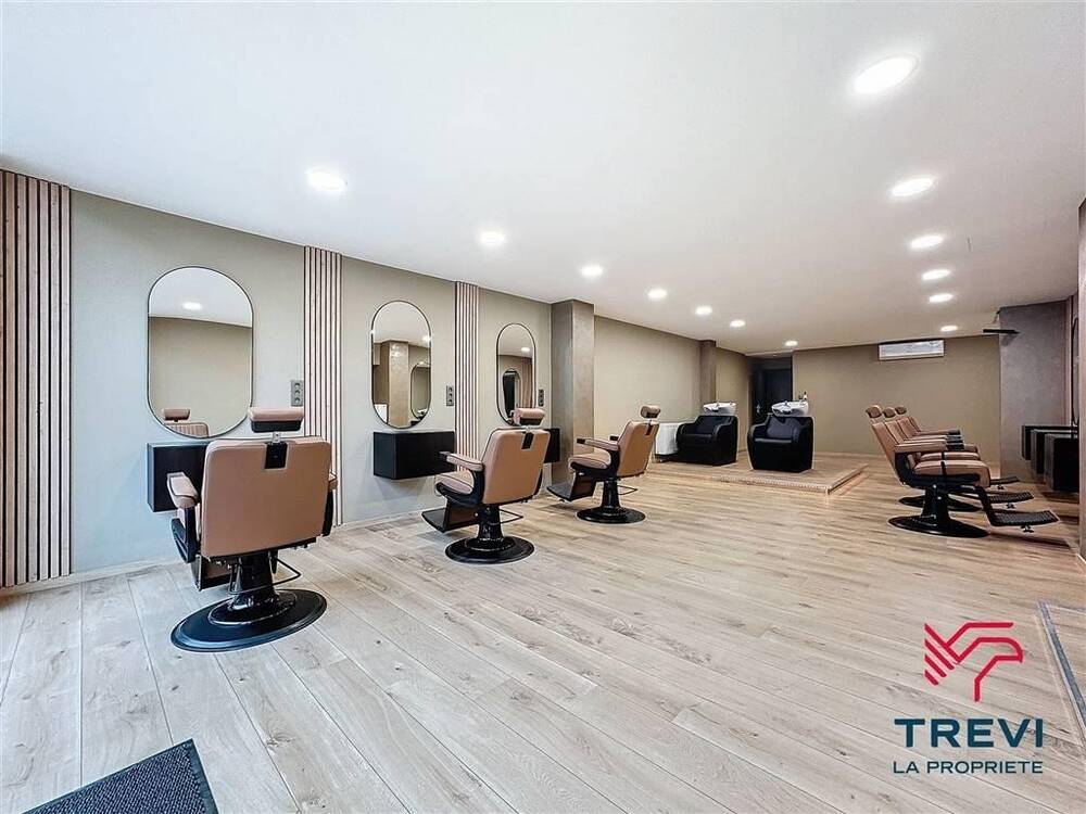 Commerce à louer à Marchienne-au-Pont 6030 1300.00€ chambres 80.00m² - annonce 468903