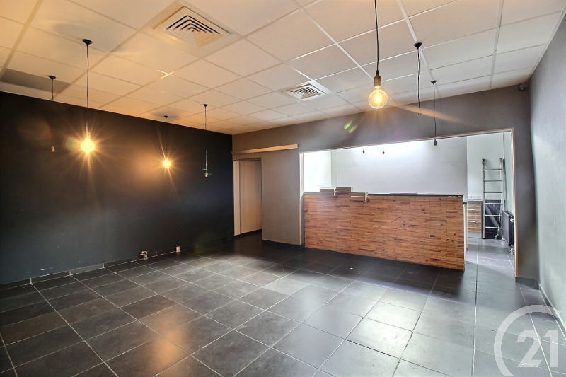 Immeuble de rapport - Immeuble à appartement à vendre à Charleroi 6000 159000.00€ 1 chambres 130.00m² - annonce 240488