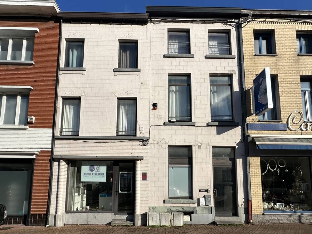 Immeuble de rapport - Immeuble à appartement à vendre à Châtelet 6200 269000.00€ 6 chambres 250.00m² - annonce 242795
