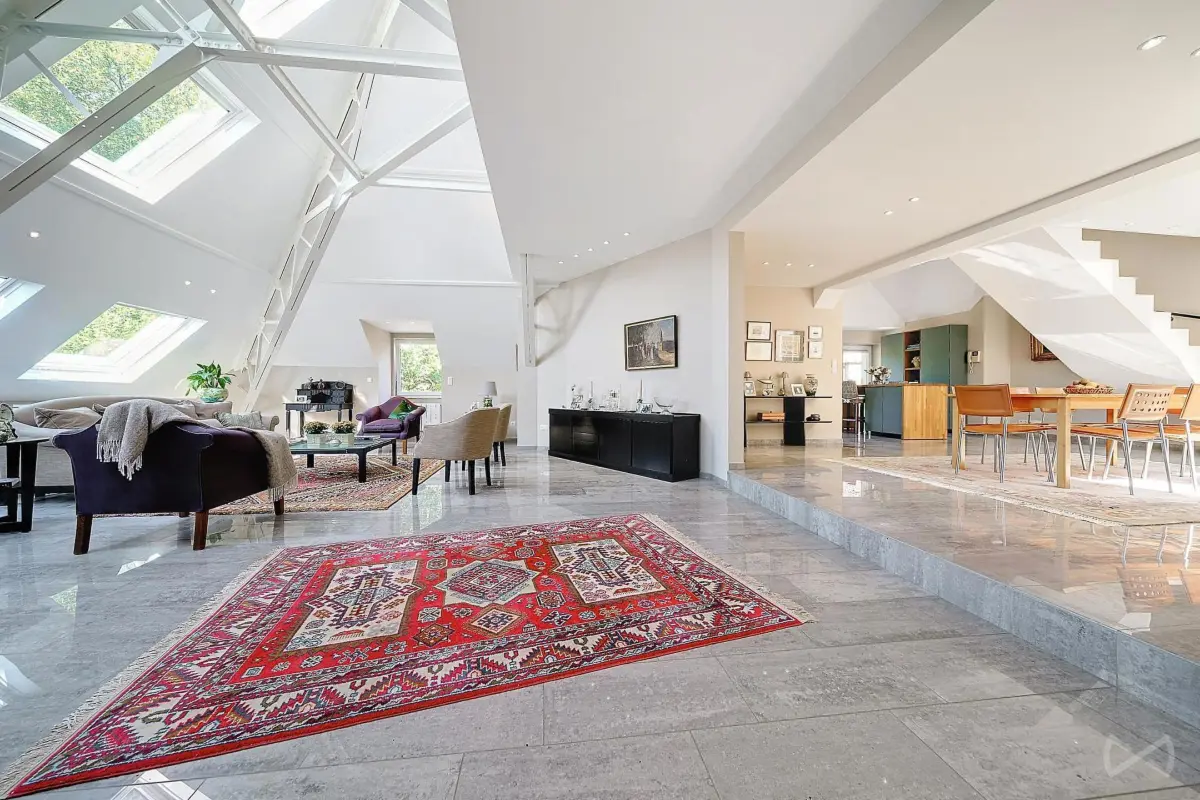 Appartement à vendre à Saint-Denis 7034 375000.00€ 4 chambres 270.00m² - annonce 246615