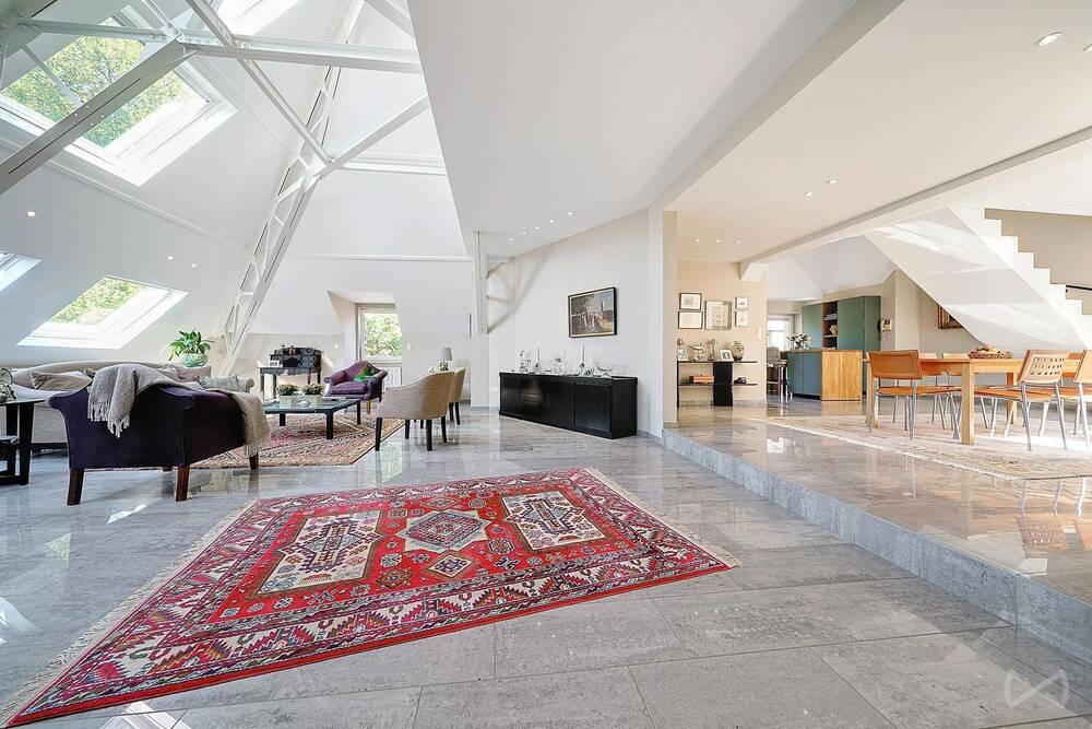 Appartement à vendre à Saint-Denis 7034 375000.00€ 4 chambres 270.00m² - annonce 246615