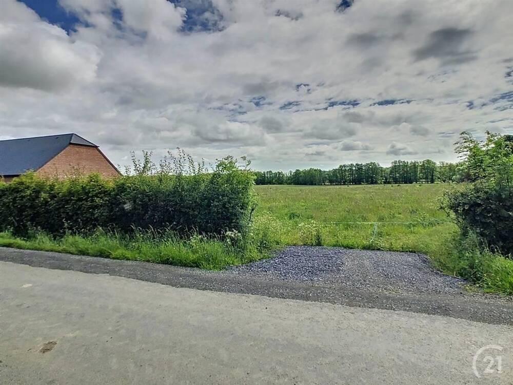 Terrain à vendre à Macon 6591 25000.00€ chambres m² - annonce 259945