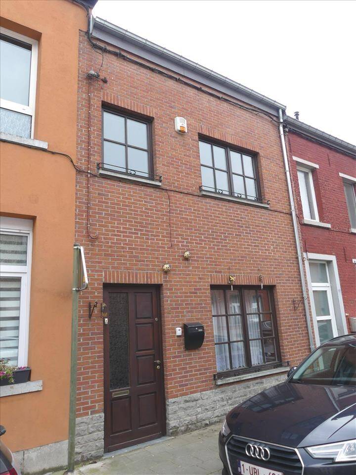 Maison à vendre à Le Roeulx 7070 180000.00€ 4 chambres m² - annonce 270335
