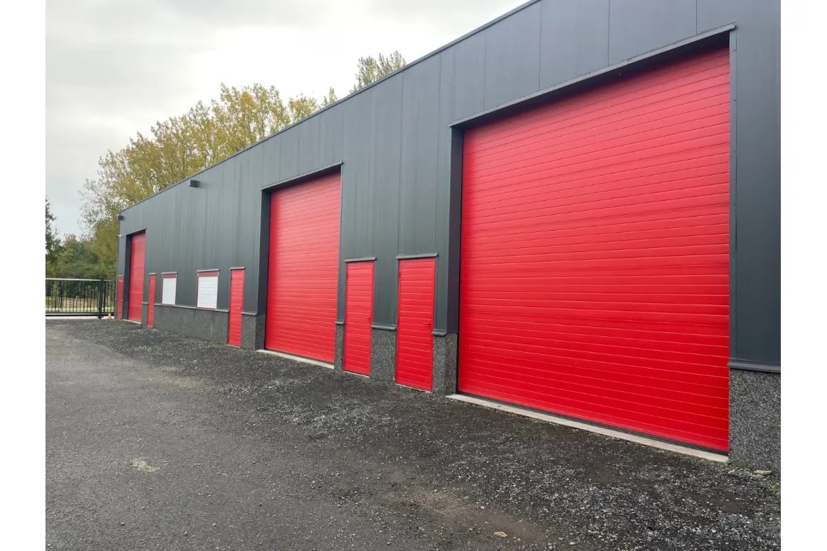 Commerce à  à Espierres 8587 1500.00€  chambres m² - annonce 271761