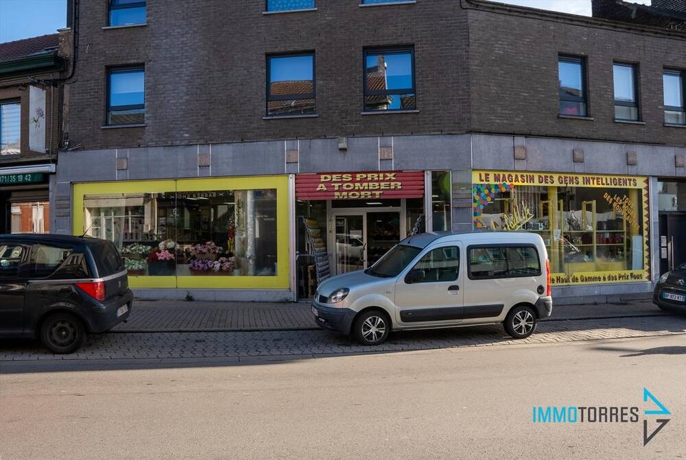 Immeuble de rapport - Immeuble à appartement à vendre à Jumet 6040 795000.00€ chambres 742.00m² - annonce 283672