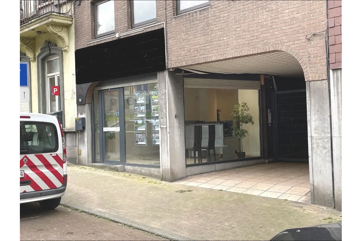 Commerce à vendre à Charleroi 6000 80000.00€  chambres 70.00m² - annonce 285701