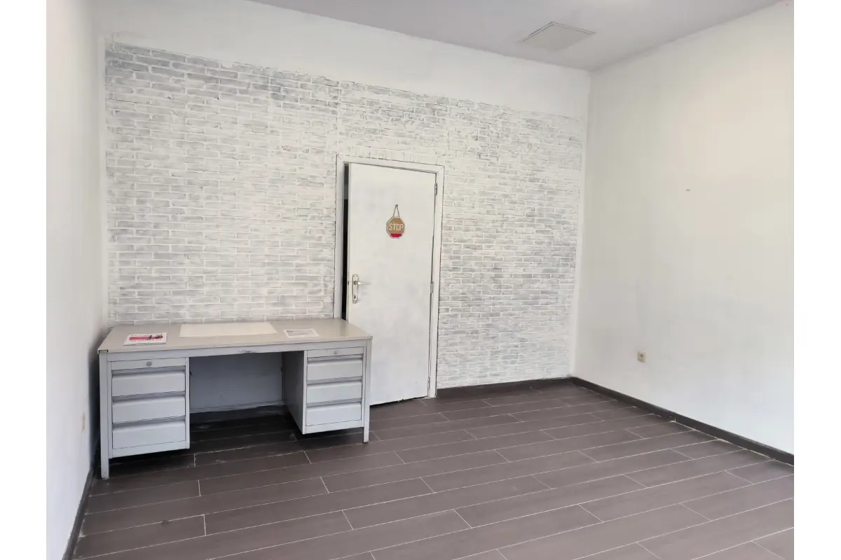 Commerce à louer à Fleurus 6220 650.00€  chambres 30.00m² - annonce 294417