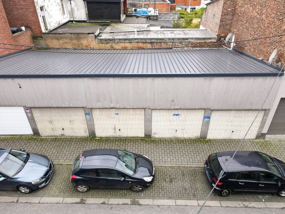 Parking / garage à vendre à La Louvière 7100 100000.00€ chambres m² - annonce 308976