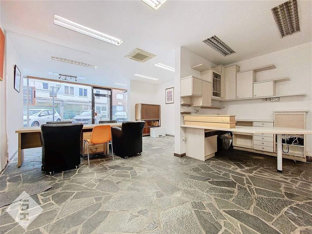 Commerce à louer à Mouscron 7700 550.00€  chambres m² - annonce 311734