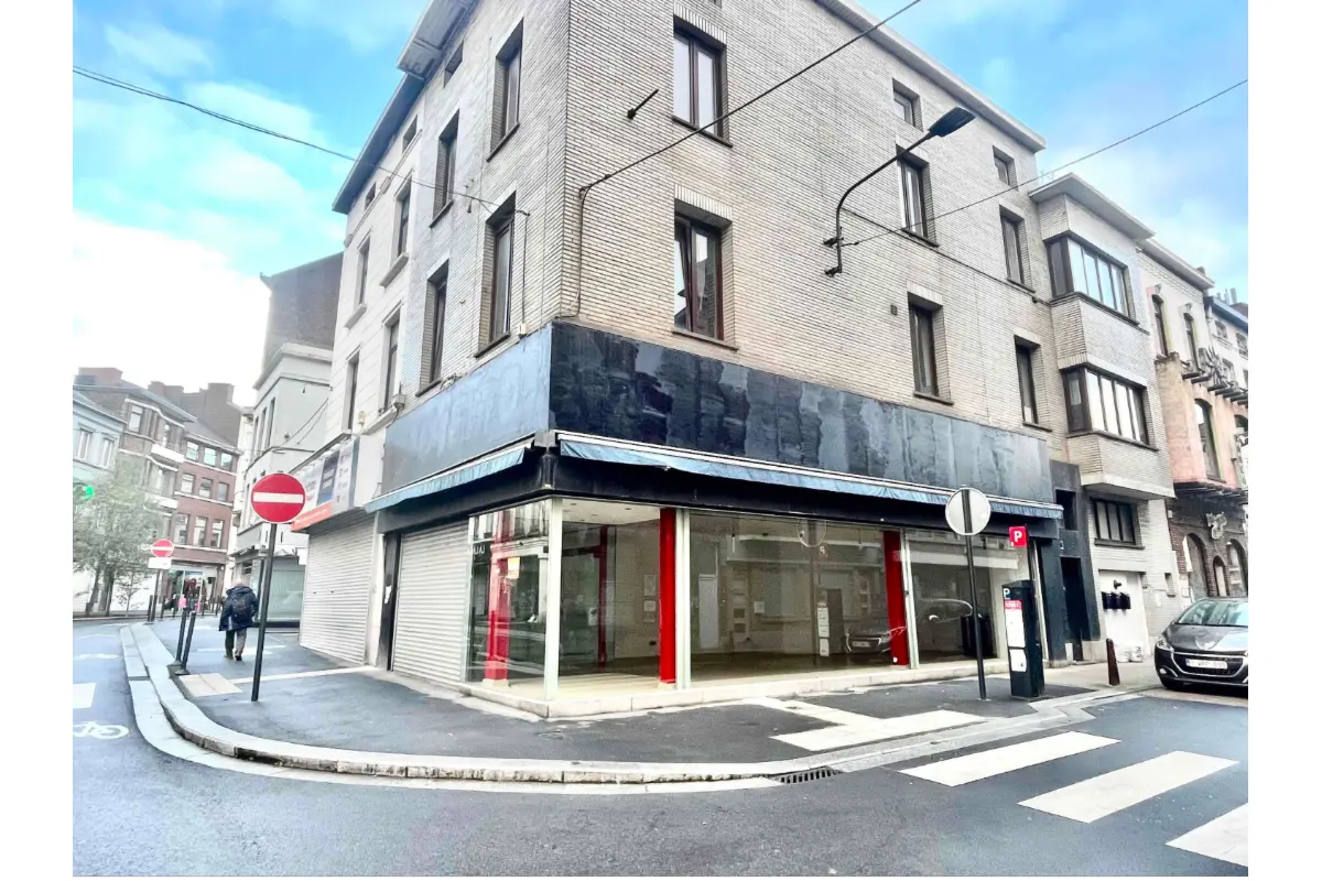 Commerce à louer à Charleroi 6000 660.00€  chambres m² - annonce 317423