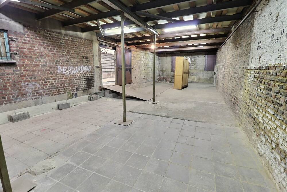 Parking / garage à louer à Châtelet 6200 1400.00€ chambres m² - annonce 320508