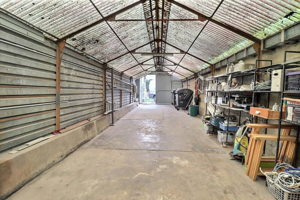 Parking / garage à louer à Charleroi 6000 1400.00€ chambres m² - annonce 320173