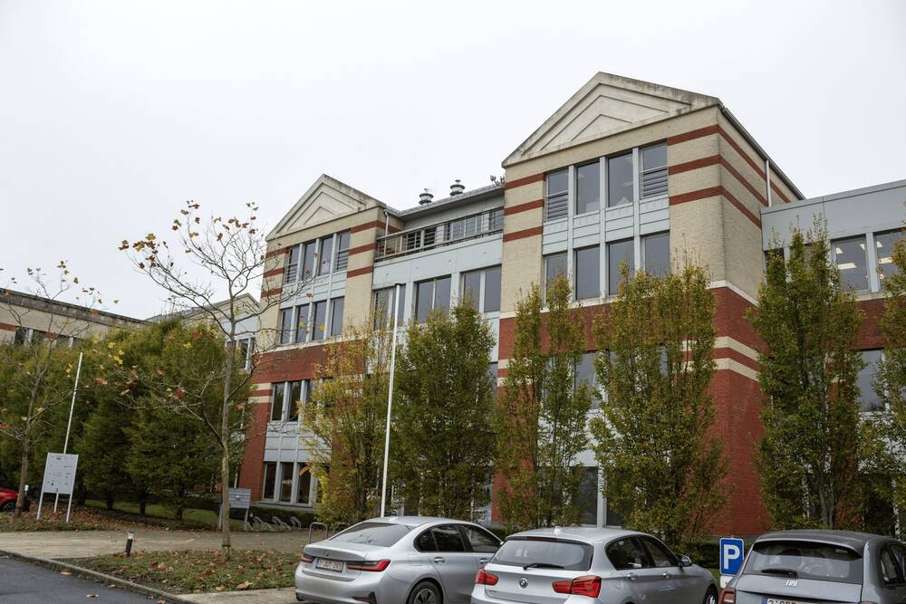 Commerce à louer à Gosselies 6041 4625.00€ chambres 427.00m² - annonce 319916